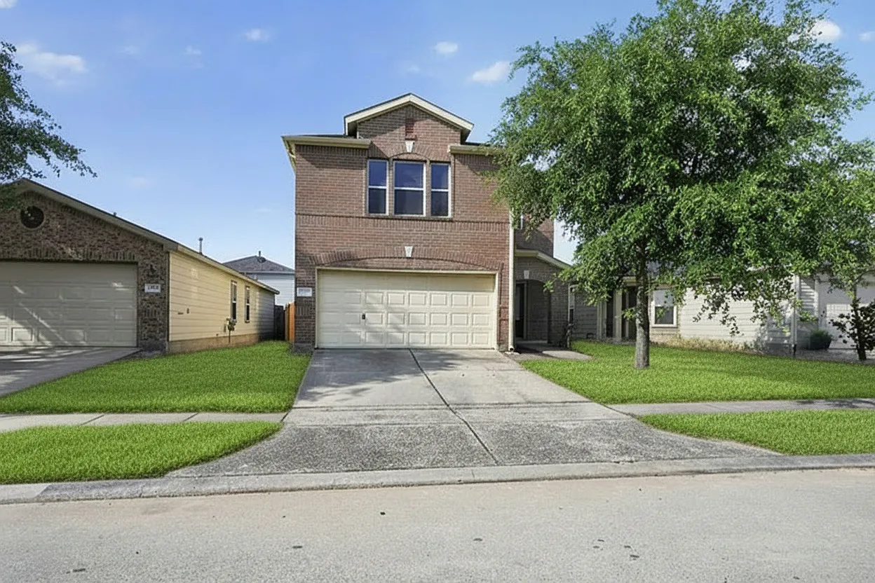 3 bed, 2.5 bath, 2096 sqft, $2,640 — Photo 3