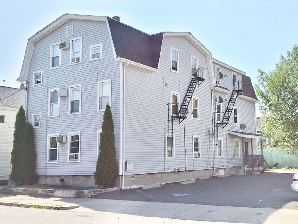 1st image of 22-24 Lawn Ave Unit 1R