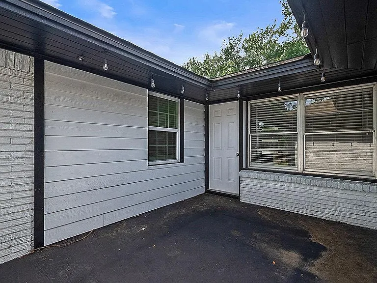 5037 W 43rd St — Photo 31