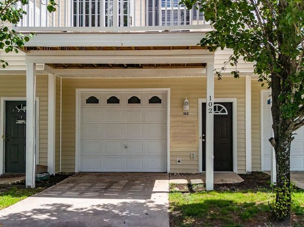 102 Heather Glen Cir
