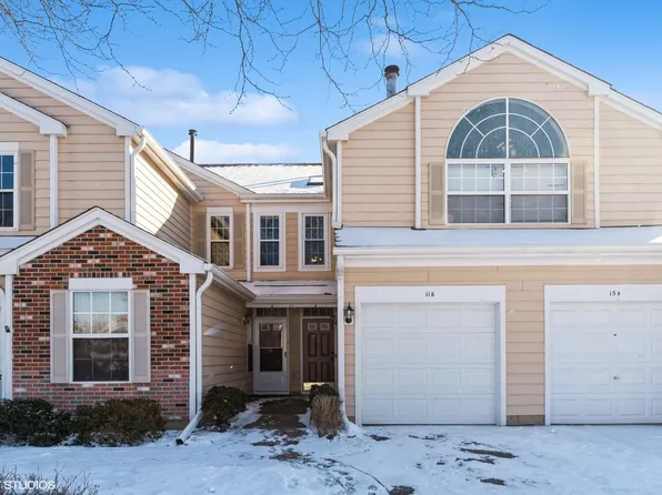 11 Polk Ct #B, Streamwood, IL 60107