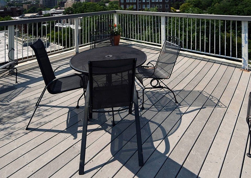 Rooftop Seating