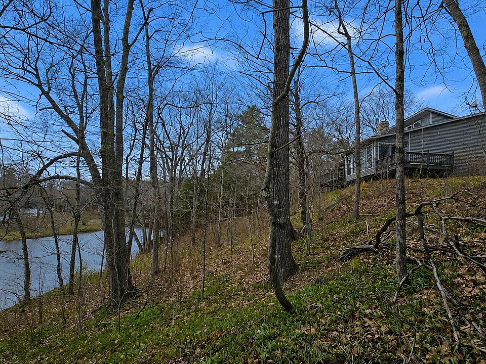 1st image of 202 Stream Road