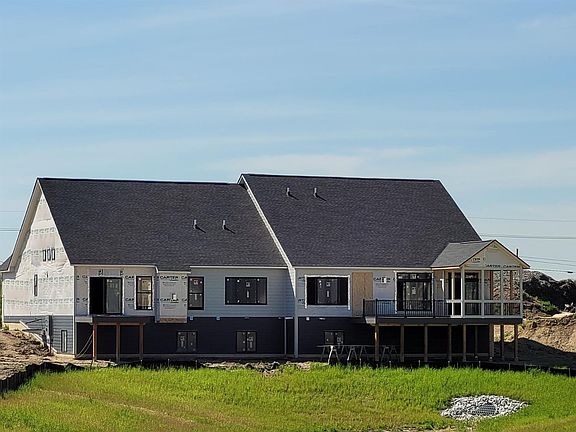 2nd image of 8 Black Cherry Ln