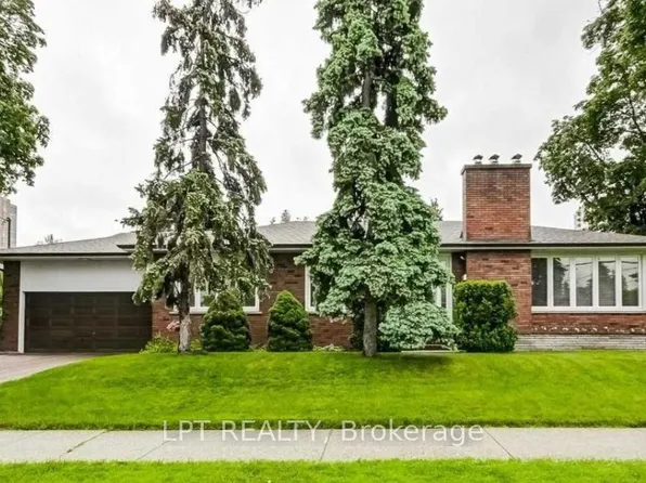 27 Kingsview Blvd, Toronto, ON M9R 1T5