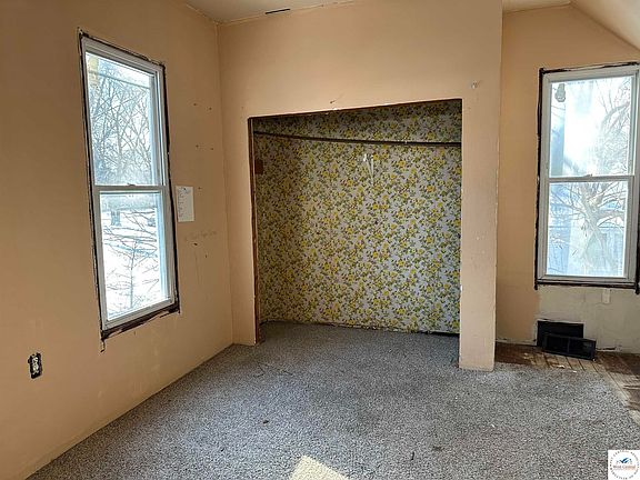 5th image of 709 Wilkerson St