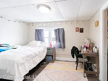 1928 College St #2 — Photo 5