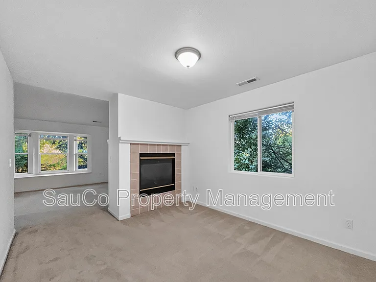 1861 SE 47th Ave — Photo 21