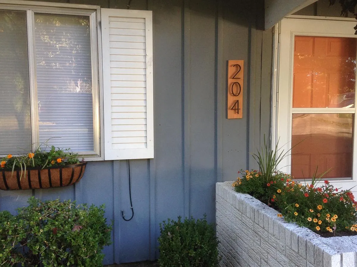 Building Photo - 204 Springwood Dr