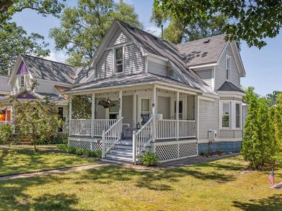 933 Lincoln St, Traverse City, MI, 49686