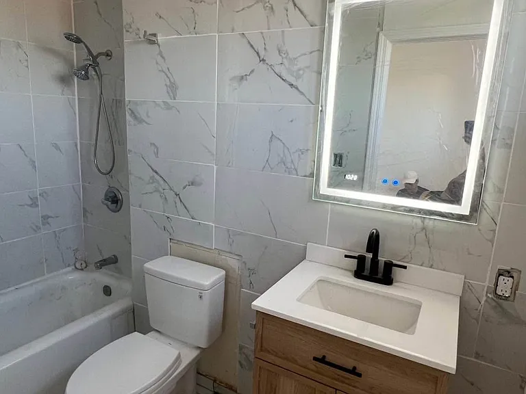 5865 Marshall St #5 — Photo 7
