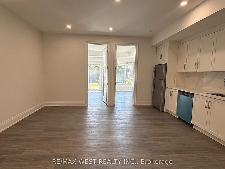 21 Antonio Ct #LOWER — Photo 7