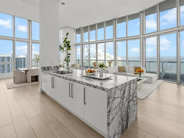 465 Brickell Ave APT 4101, Miami, FL 33131