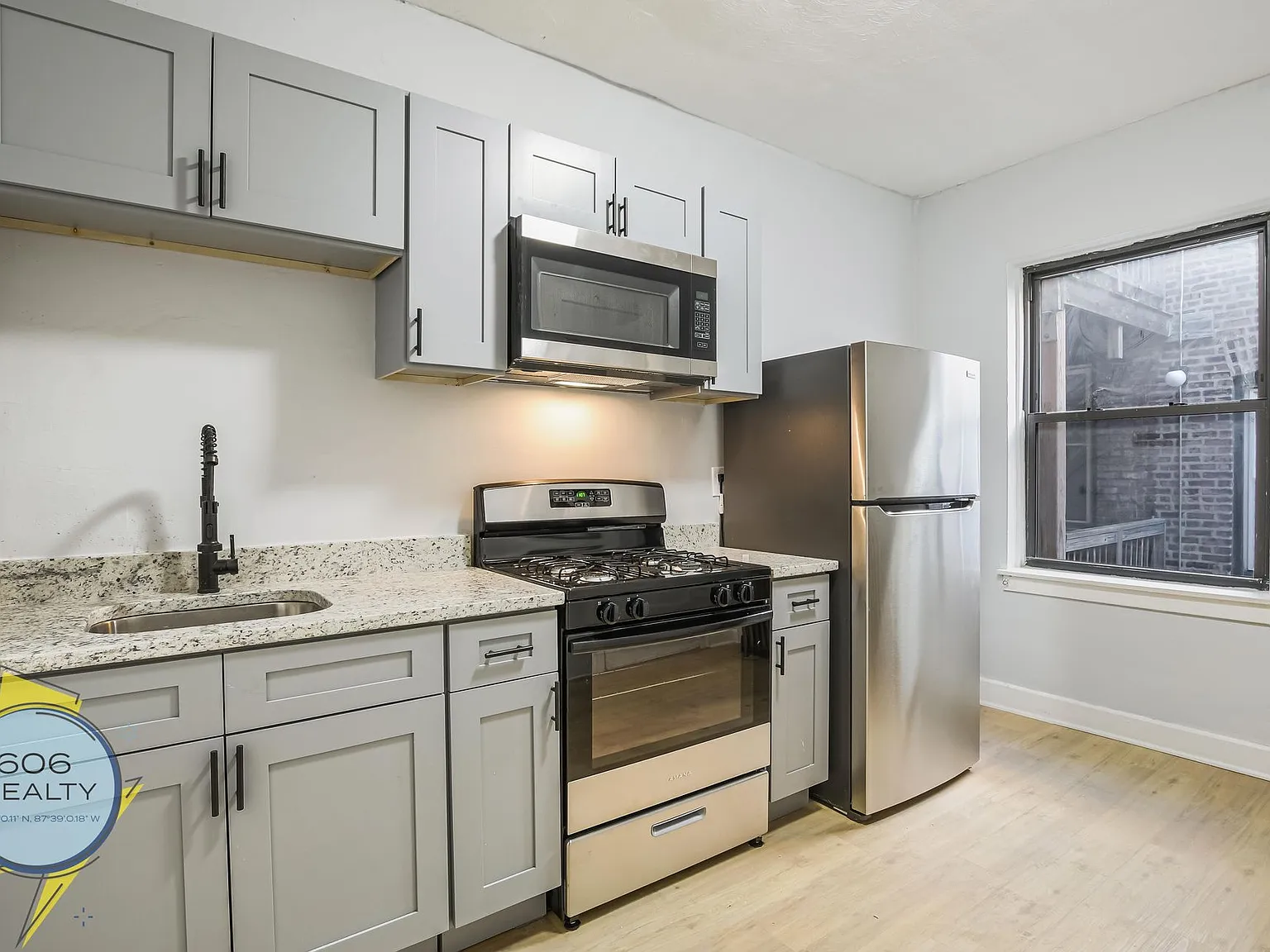 5240-50 S. Drexel Ave. — Photo 3