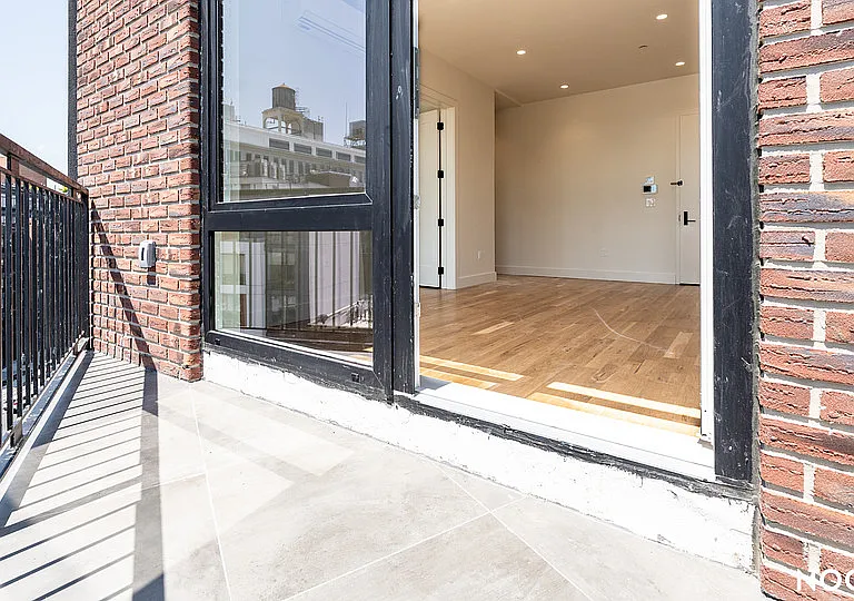 899 Fulton St #5B — Photo 4
