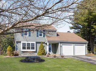 18 Paddock Ct, South Kingstown, RI 02879