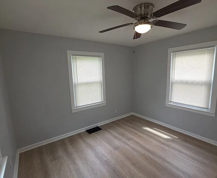724 N Willis Ave — Photo 14
