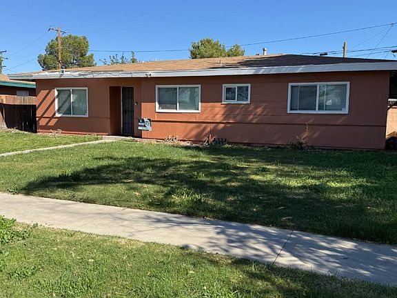 2nd image of 44946 3rd St E