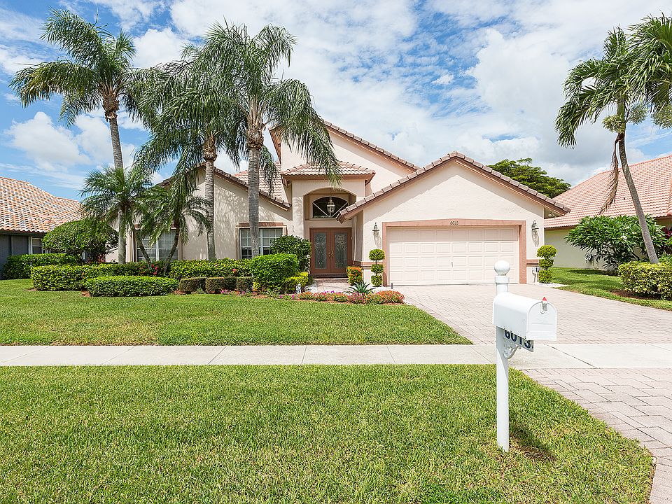 1st image of 6013 Golf Villas Dr