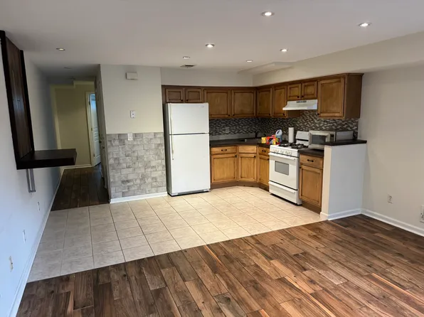 641 Tompkins Ave APT 1, Staten Island, NY 10305