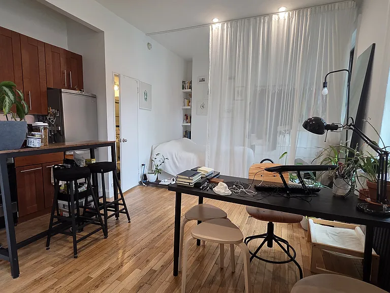 127 Lafayette Ave #3B — Photo 2