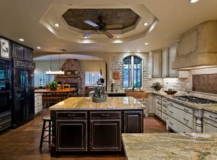 169 Heavenly Valley Rd, Thousand Oaks, CA 91320