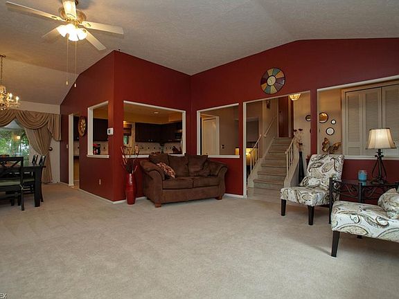3rd image of 6025 Dorothy Dr