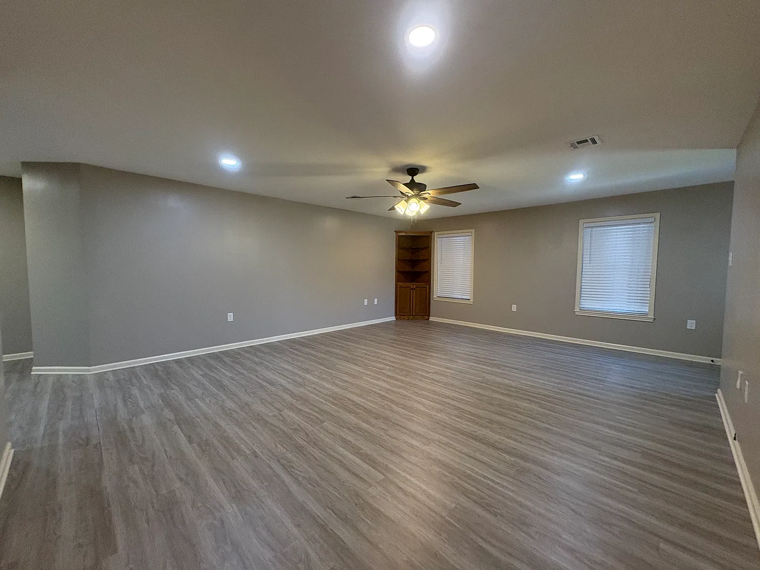 2 bed, $1,350 — Photo 3