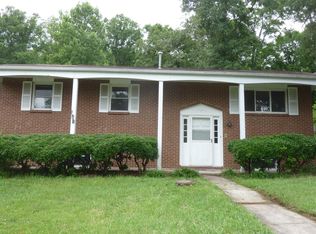 198 Hillside Rd, Oak Ridge, TN 37830