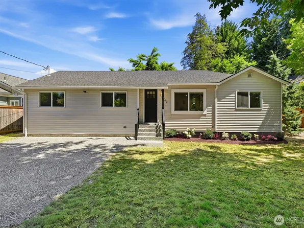 12042 14th Avenue NE, Seattle, WA 98125