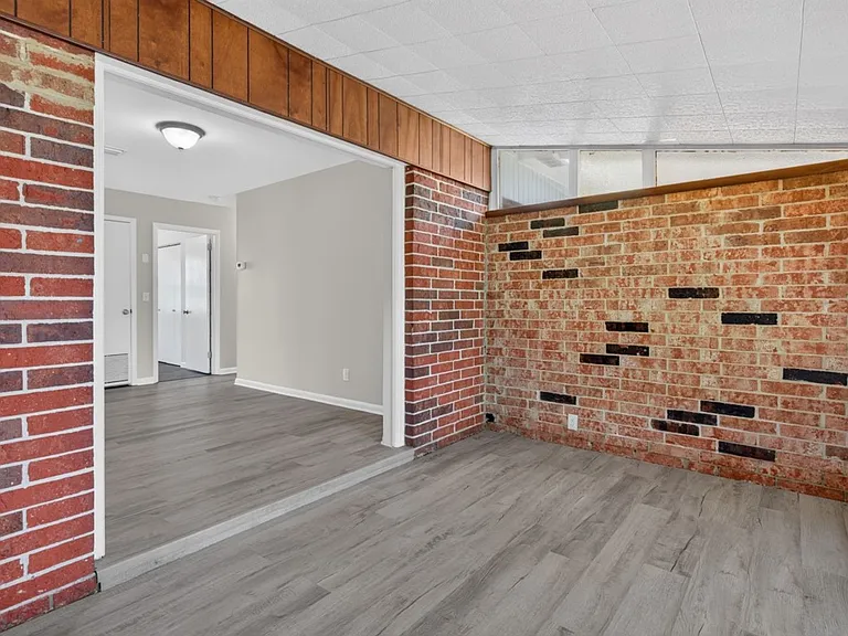 5503 Boeing Dr — Photo 33