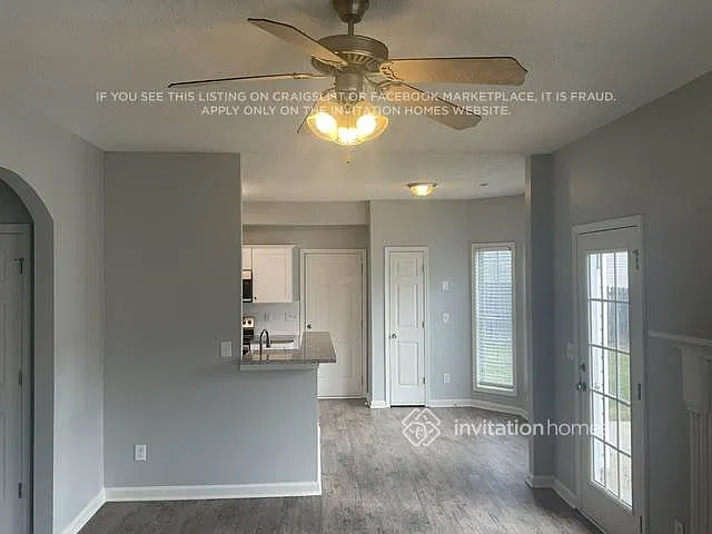 7147 Hibiscus Ct Riverdale, GA 30296 — Photo 4