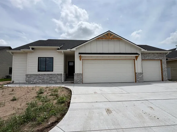 8235 E Summerside Pl, Wichita, KS 67226