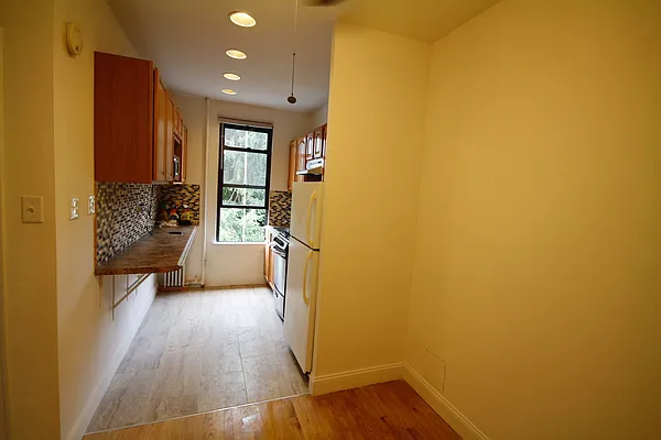 Rented by Nooklyn NYC LLC | media 39