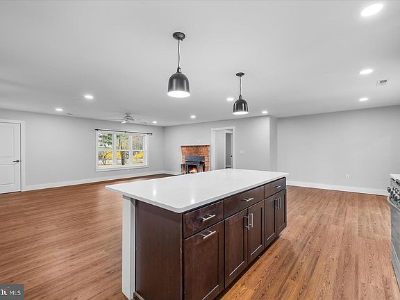 5th image of 24163 Old Meadow Rd