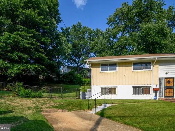 919 Booker Dr, Capitol Heights, MD 20743