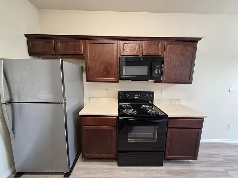 7208 Colina Way — Photo 11
