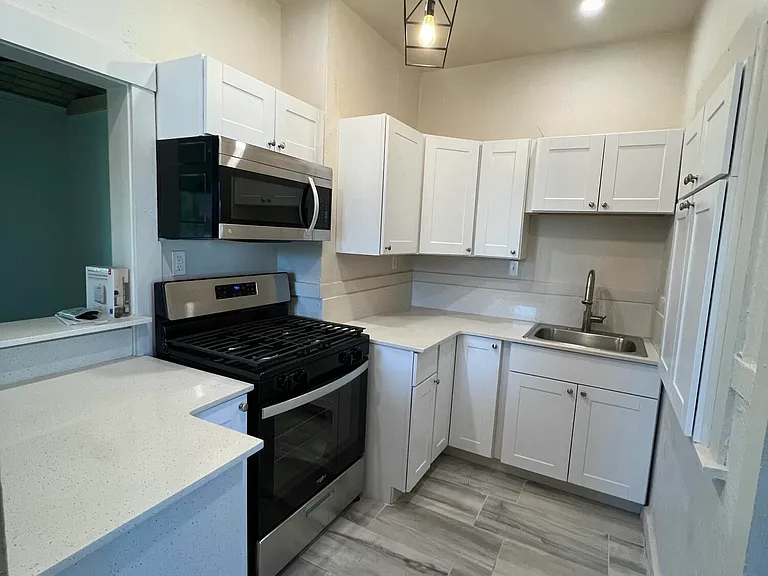 806 N Williams St — Photo 11