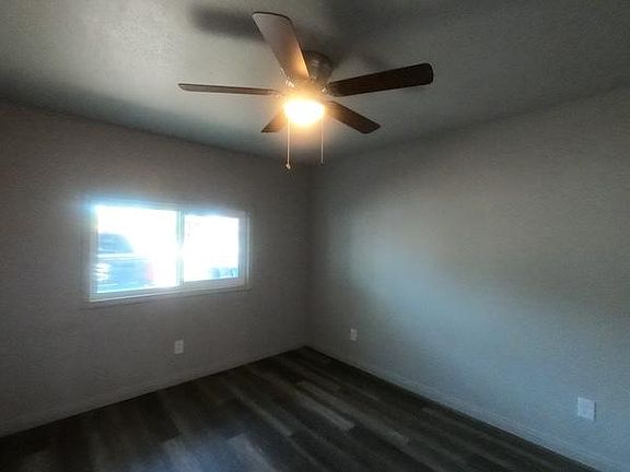4th image of 1910 B Ave APT 3