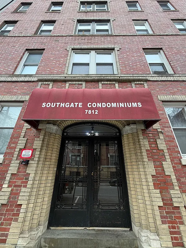 7812 Hudson Avenue C2