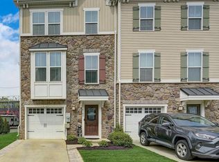 8102 Secluded Cove Ln, Baltimore, MD 21222