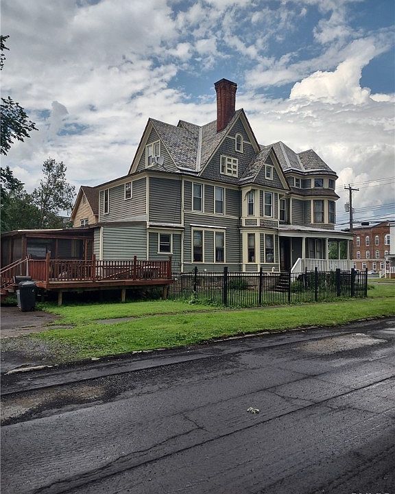 29 Main St Whitesboro, NY, 13492 Apartments for Rent Zillow