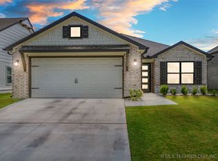 13008 E 125th Pl N, Collinsville, OK 74021