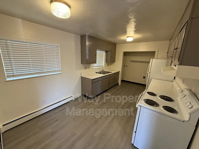 1 bed, 1.0 bath, $1,000 — Photo 3