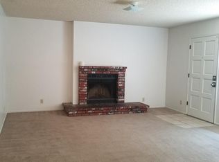 6009 Fairfax Rd APT C, Bakersfield, CA 93306