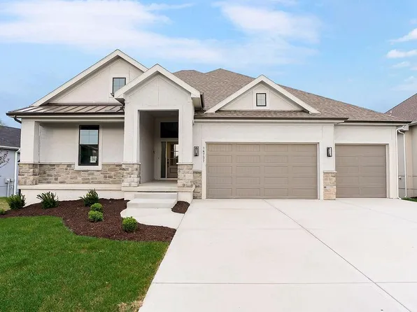 16737 S Ripley St, Olathe, KS 66062