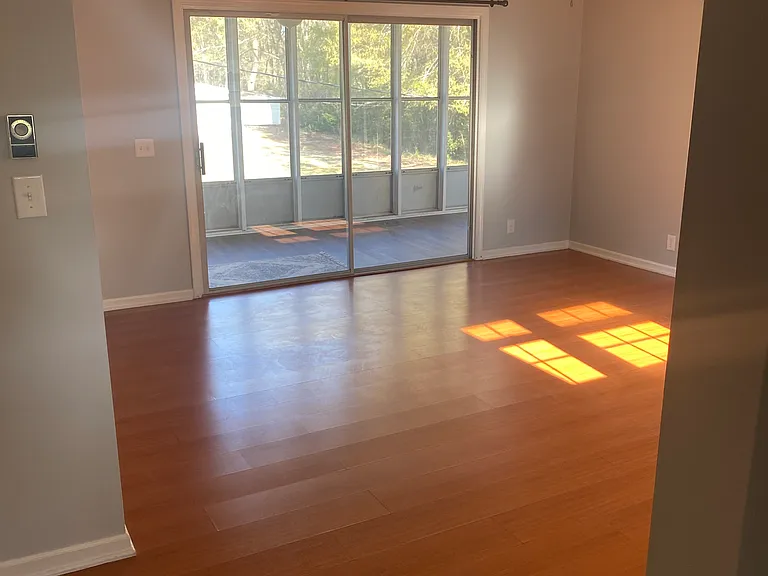 237 Belton Dr — Photo 6