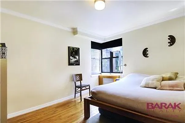 Sold by Barak Realty | media 3