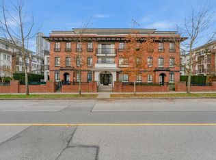 553 Foster Ave #205, Coquitlam, BC