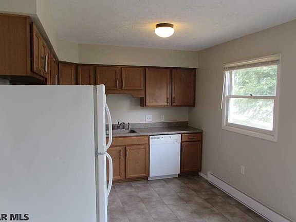 4th image of 103 Fernwood Ct